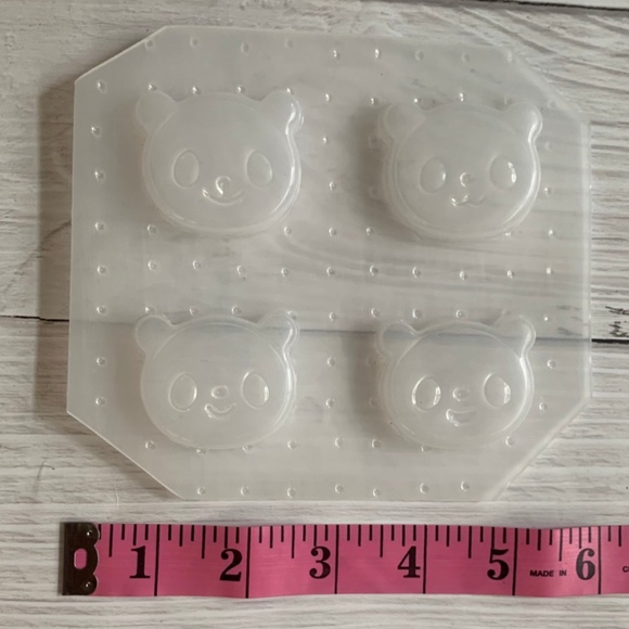 Panda Face Bathbomb Mold- EUC - Picture 4 of 4